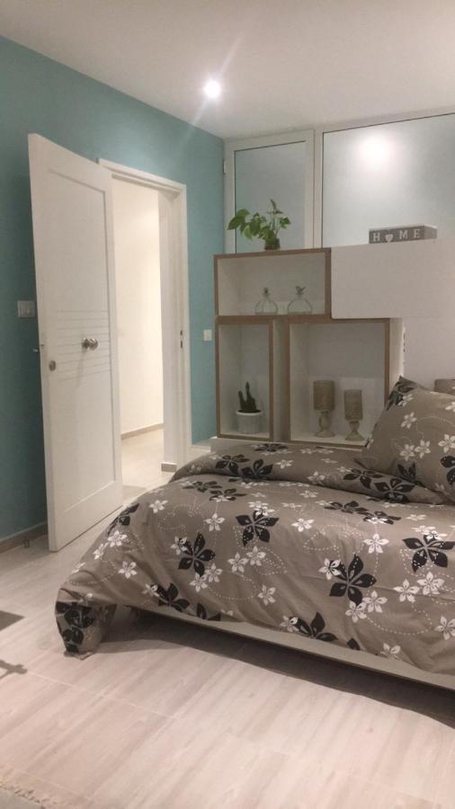 Charmant Studio A Sfax Bagian luar foto