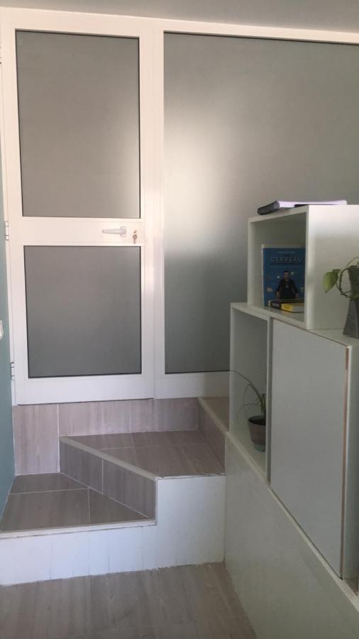 Charmant Studio A Sfax Bagian luar foto